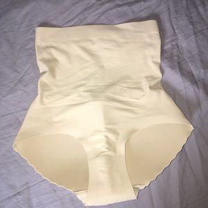 High rise butt pad push up